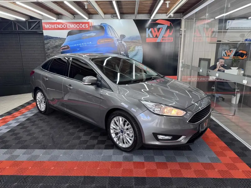 Ford Focus Hatch SE 2.0 PowerShift