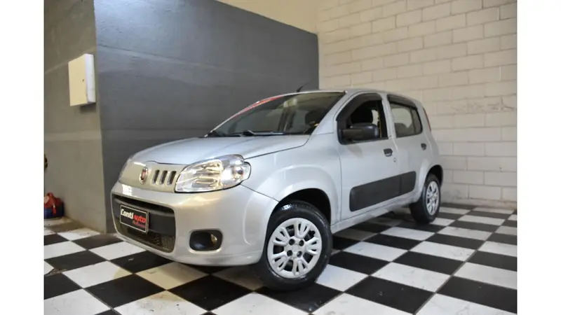 Fiat Uno Vivace 1.0 8V (Flex) 4p