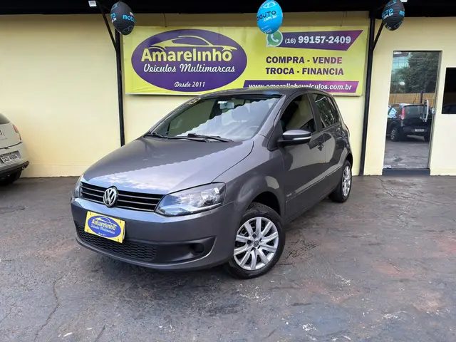 Carro Volkswagen Fox 2013 1.0 VHT (Flex) 4p