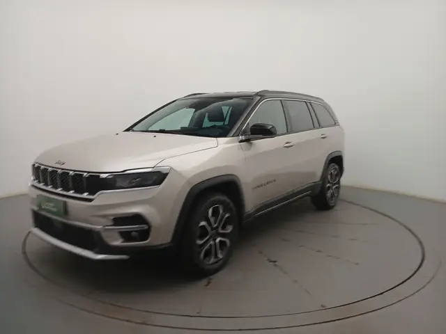 Carro Jeep Commander 2023 Limited 1.3 T270