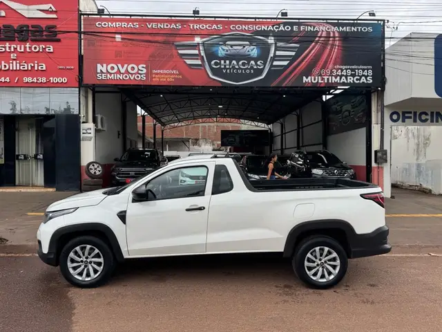 Carro Fiat Strada 2023 Endurance 1.4 Cabine Plus (Flex)