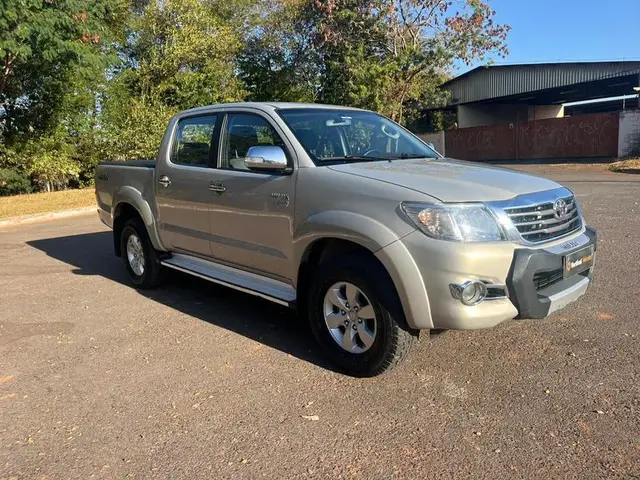 Carro Toyota Hilux Cabine Dupla 2013 Hilux 2.7 SRV CD 4x4 (Flex) (Aut)