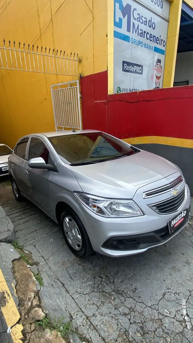 Carro Chevrolet Onix 2013 1.0 LT SPE/4