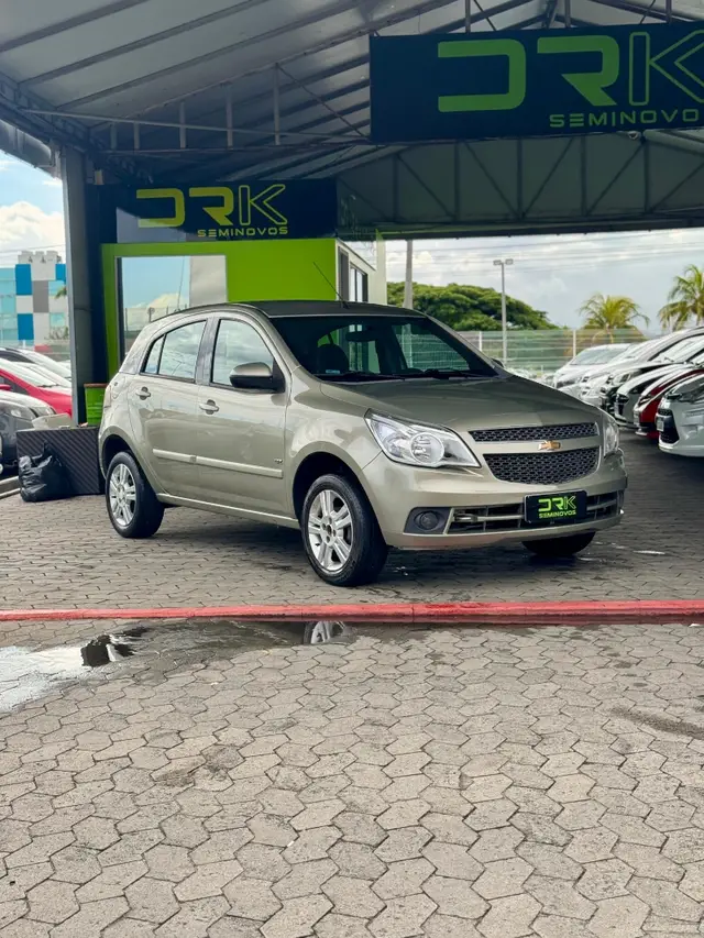Carro Chevrolet Agile 2011 LTZ 1.4 8V (Flex)