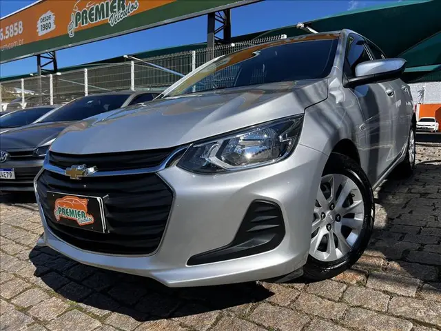 Carro Chevrolet Onix Plus 2023 LT 1.0