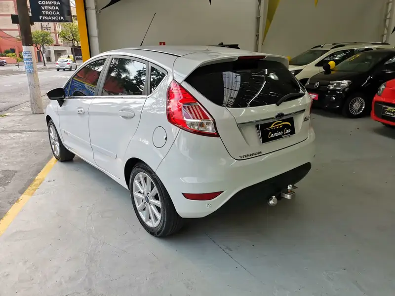 Ford New Fiesta Titanium 1.6 16V (Aut)