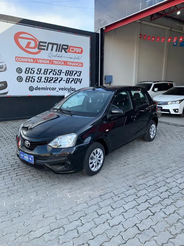 Carro Toyota Etios 2018 X 1.3 (Flex)