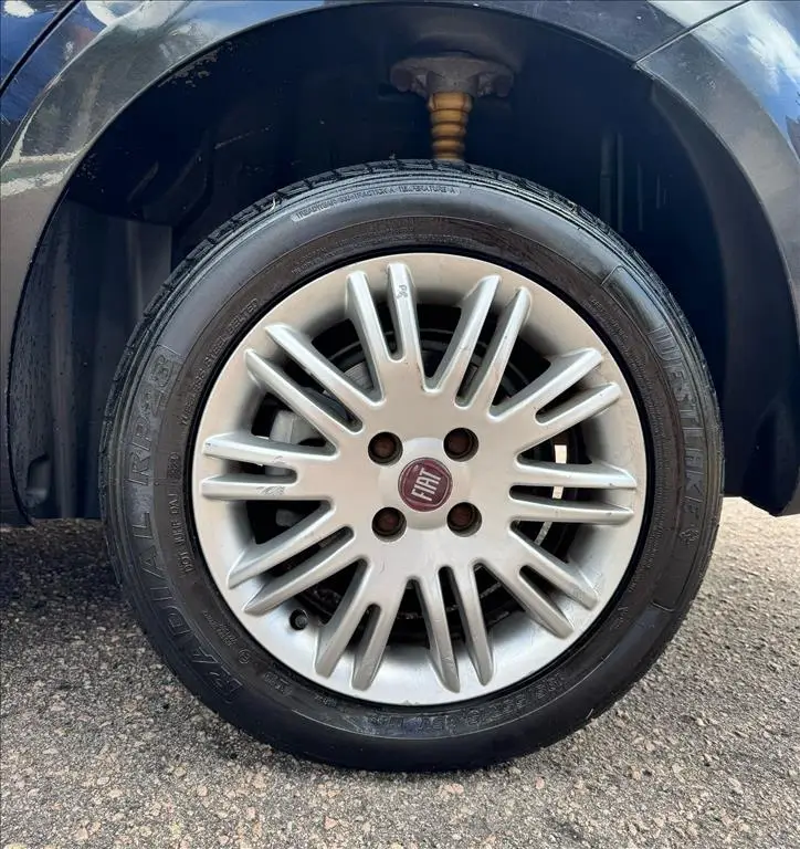 Fiat Linea LX 1.9 16V (Flex)