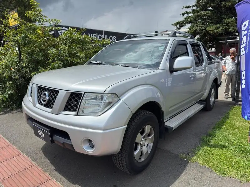 Nissan Frontier Strike 2.5 4X2