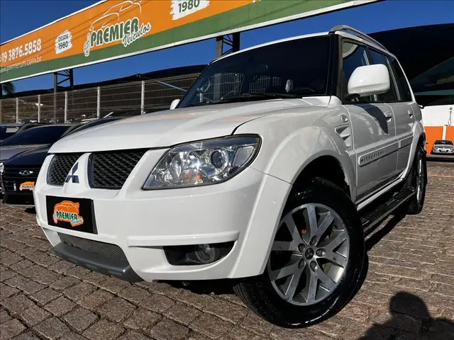 Carro Mitsubishi Pajero TR4 2015 2.0 16V 4x2 (Flex) (Aut)