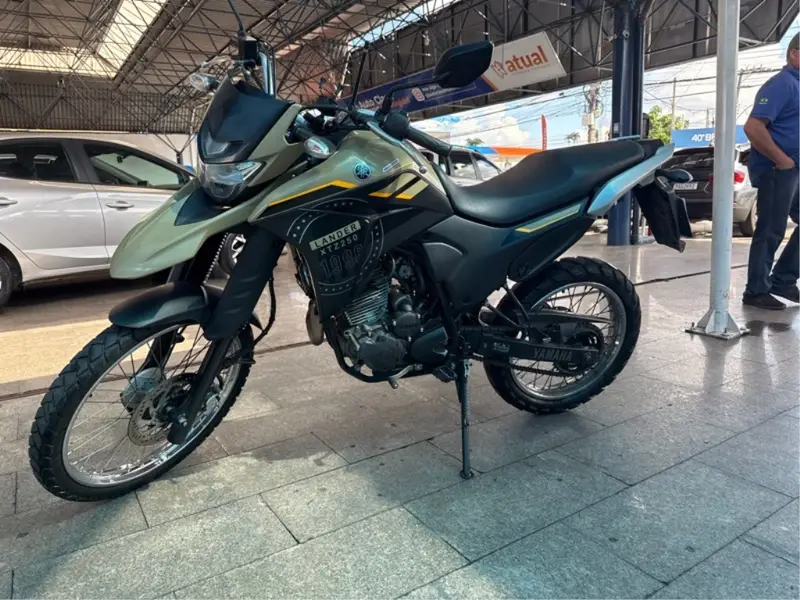 Yamaha XTZ 250 Lander ABS