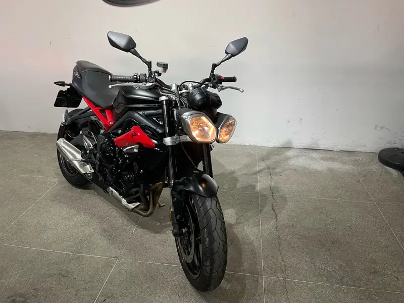Triumph Street Triple 675 675 (ABS)