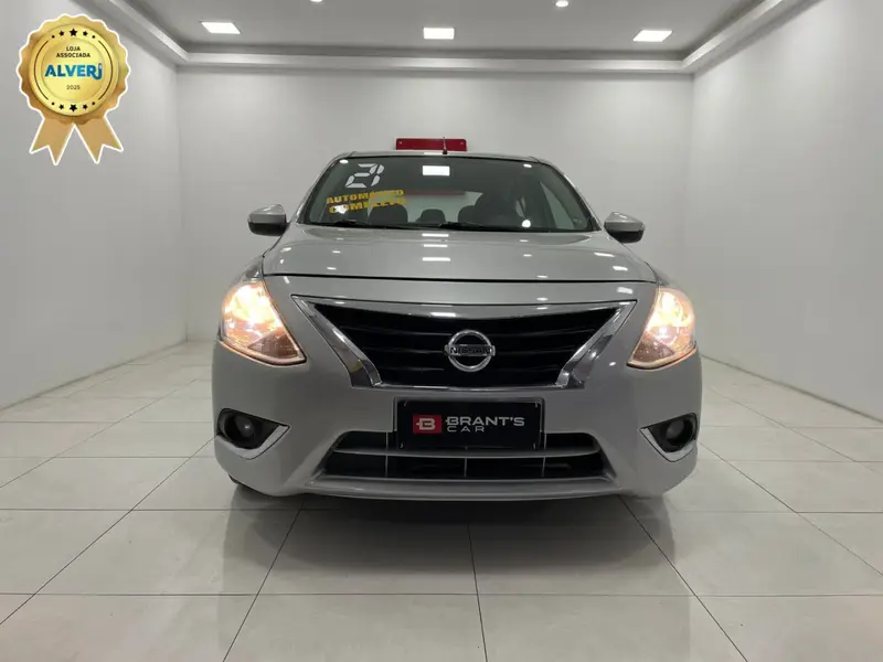 Nissan Versa 1.6 16V V-Drive Premium CVT (Flex)