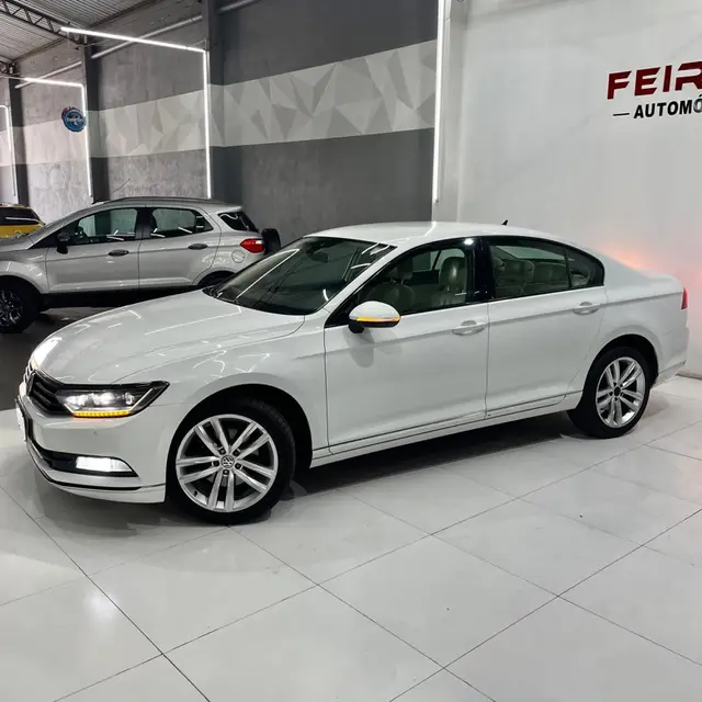 Carro Volkswagen Passat 2017 Highline 2.0 TSI DSG