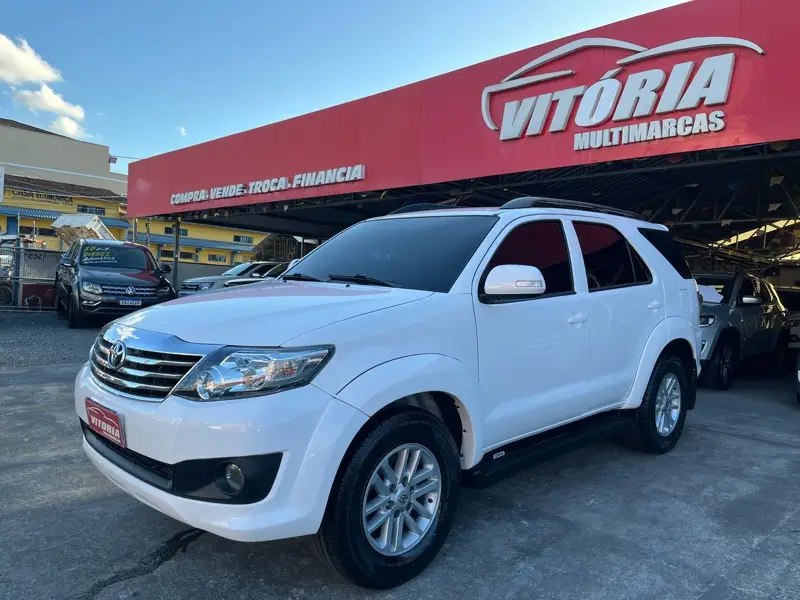 Toyota Hilux SW4 2.7 4x2 SR