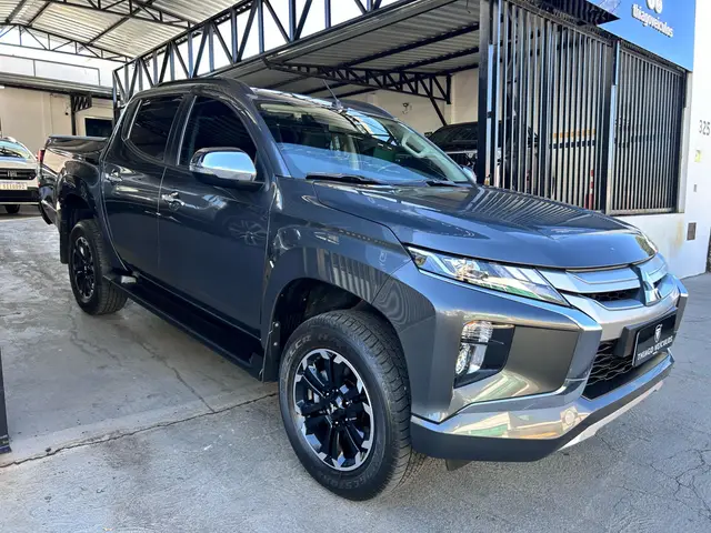 Carro Mitsubishi L200 Triton Sport 2024 HPE 2.4