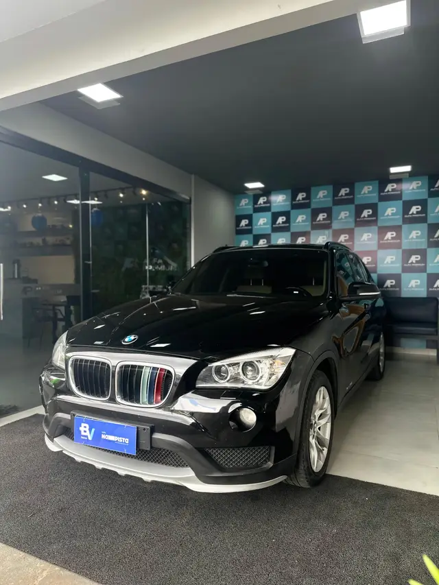 Carro BMW X1 2015 2.0 sDrive20i Activeflex