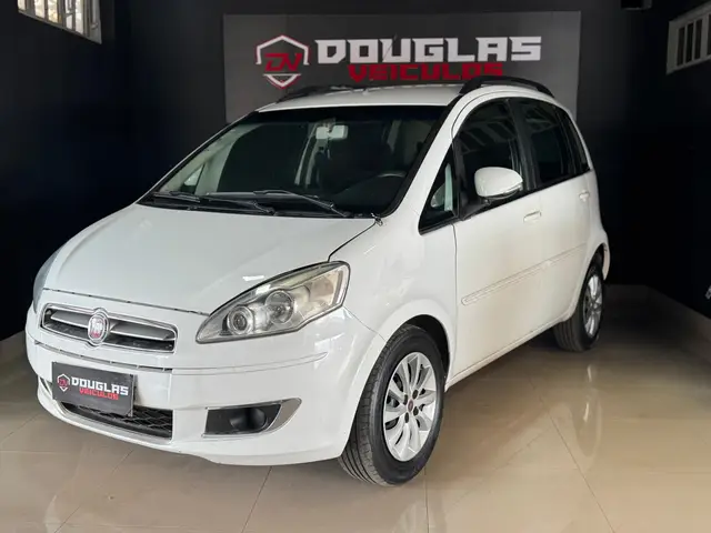 Carro Fiat Idea 2014 Attractive 1.4 8V (Flex)