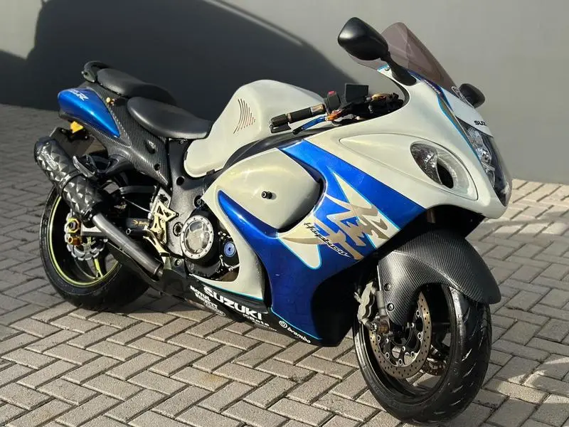 Suzuki Gsx R 1300 ()