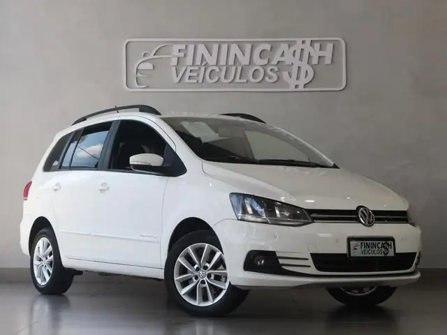 Carro Volkswagen SpaceFox 2015 1.6 VHT Comfortline (Flex)
