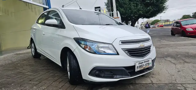 Carro Chevrolet Onix 2015 1.4 LT SPE/4