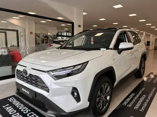 Carro Toyota RAV4 2025  SX Connect 2.5 (Híbrido)