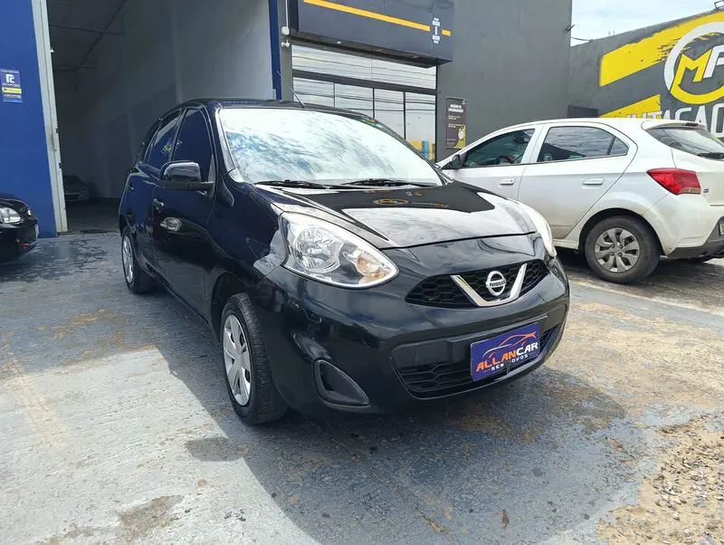 Nissan March 1.0 16V S (Flex)