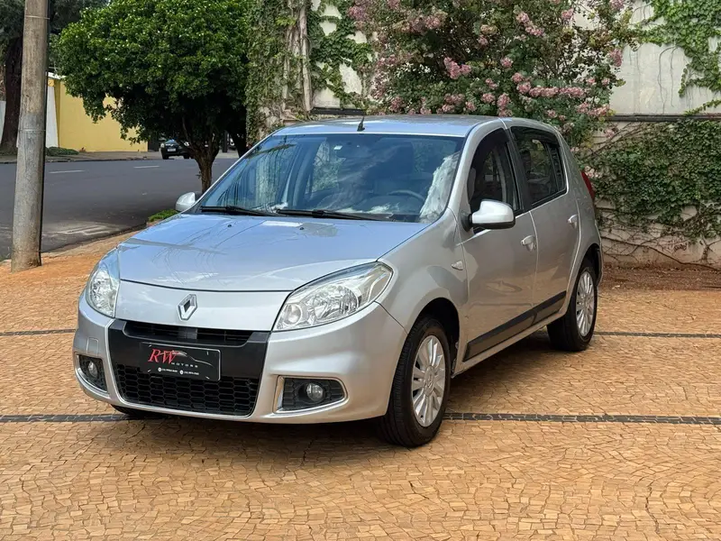 Renault Sandero Privilege 1.6 16V (Flex)(aut)