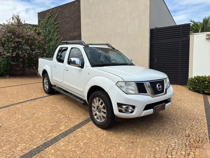 Nissan Frontier 2.5 TD CD 4x4 SL (Aut)