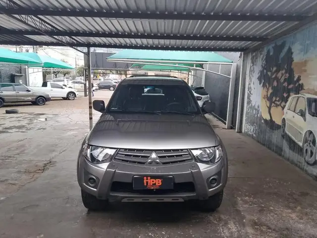 Carro Mitsubishi L200 Triton Sport 2017 Outdoor HLS 2.4 (Flex)
