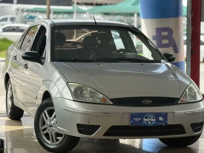 Ford Focus Sedan GLX 2.0 16V Duratec