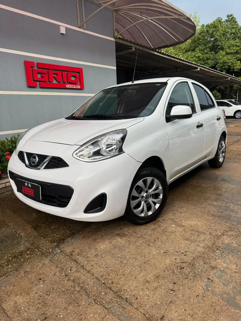 Nissan March 1.0 12V S (Flex)