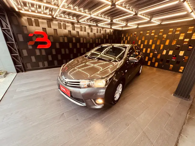 Carro Toyota Corolla 2015 Sedan 1.8 Dual VVT-i GLi Multi-Drive (Flex)