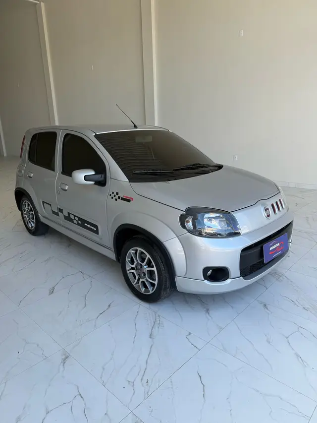 Carro Fiat Uno 2014 Sporting 1.4 8V (Flex) 4p