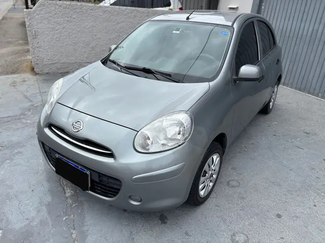 Carro Nissan March 2012 1.6 16V S (Flex)