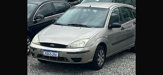 Carro Ford Focus Hatch 2004 GLX 2.0 16V