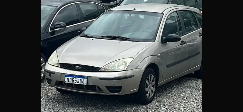 Ford Focus Hatch GLX 2.0 16V