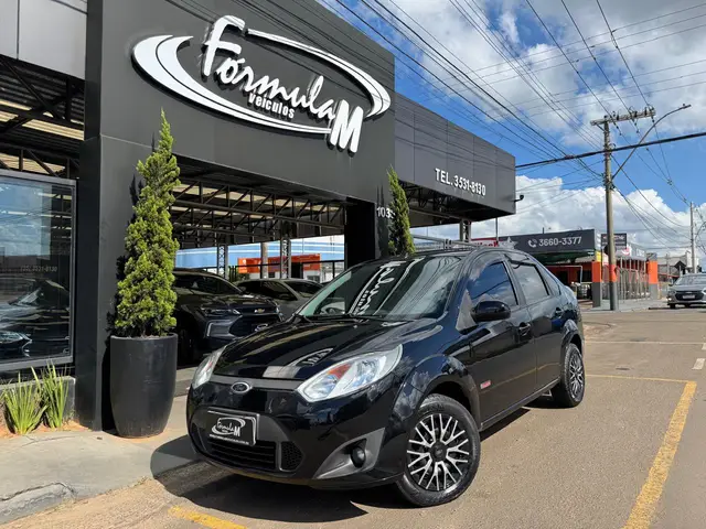Carro Ford Fiesta Sedan 2011 1.0 (Flex)