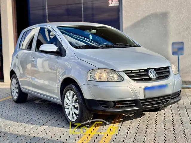 Carro Volkswagen Fox 2009 1.0 8V (Flex) 4p