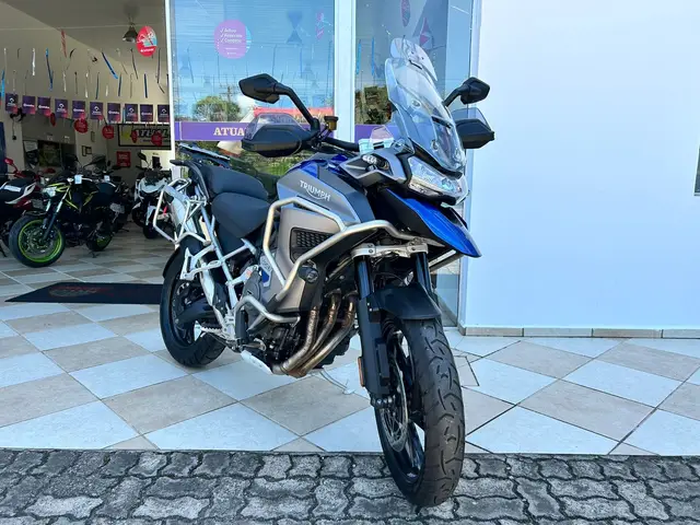 Moto Triumph Tiger 1200 2022 GT Explorer