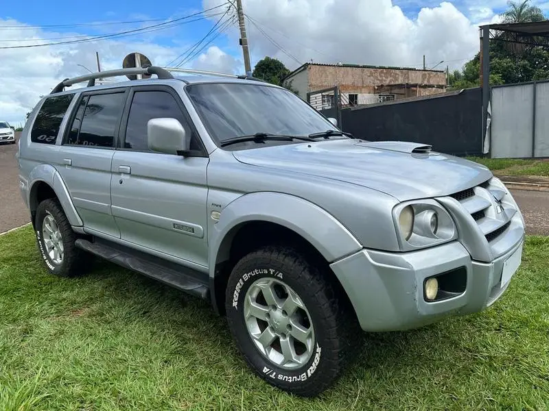 Mitsubishi HPE 4x4 2.5
