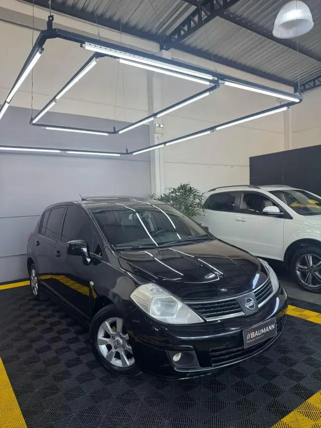 Carro Nissan Tiida 2008 SL 1.8 (aut)