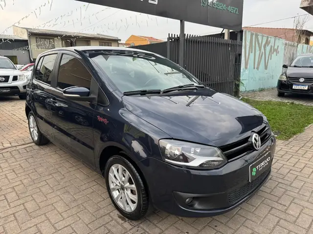 Carro Volkswagen Fox 2014 1.6 VHT Rock in Rio (Flex)