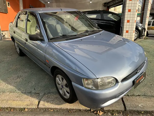 Carro Ford Escort 1997 Hatch GL 1.8 MPi 16V