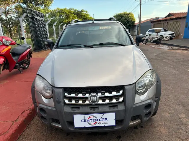 Carro Fiat Strada 2012 Adventure 1.8 16V Dualogic (Flex) (Cabine Dupla)