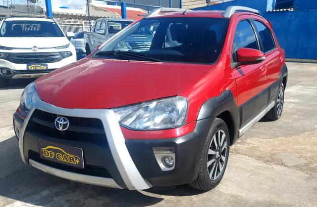 Carro Toyota Etios 2016 Cross 1.5 (Flex)