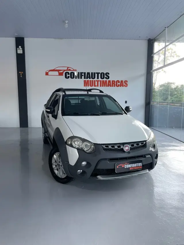 Carro Fiat Strada 2013 Adventure 1.8 16V (Flex) (Cabine Dupla)