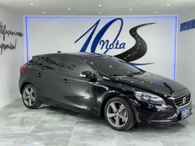 Carro Volvo V40 2013 T4 Dynamic