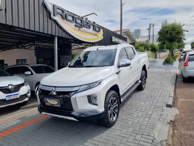 Carro Mitsubishi L200 Triton Sport 2022 HPE-S 2.4 DID-H 4x4 (Aut)
