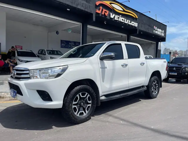Carro Toyota Hilux Cabine Dupla 2020 Hilux 2.8 TDI CD STD Power Pack 4x4